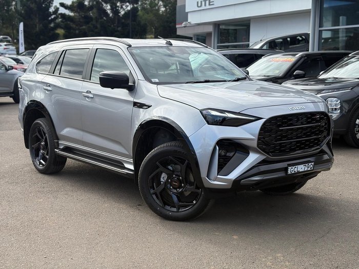2026 Isuzu MU-X