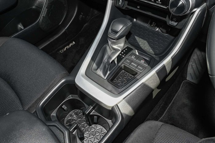 2024 Toyota RAV4 GX