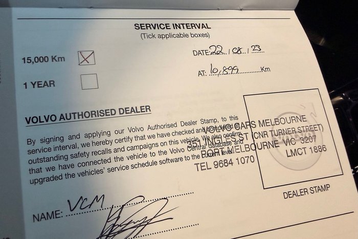 2022 Volvo XC40 Ultimate B5 Dark