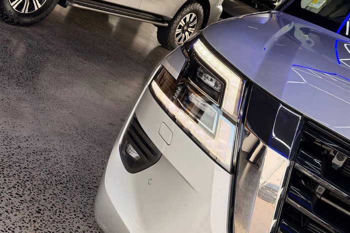 2023 Nissan Patrol Ti