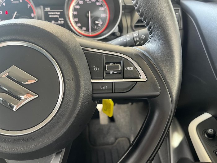 2023 Suzuki Swift GL Shadow
