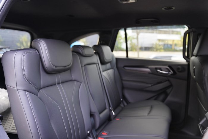 2025 Isuzu MU-X LS-T