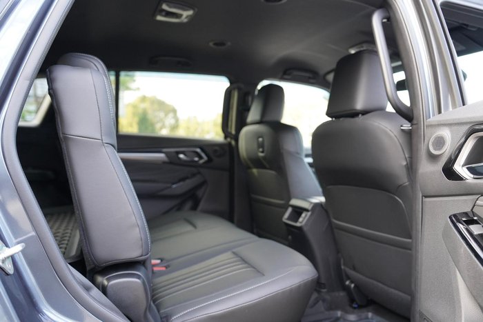 2025 Isuzu MU-X LS-T