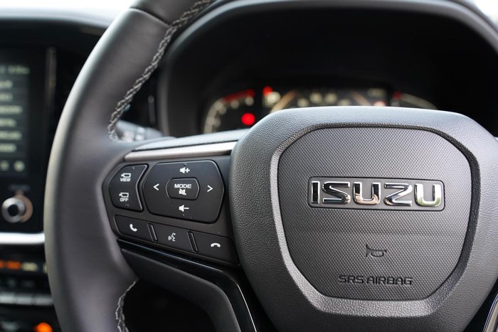 2025 Isuzu MU-X LS-T
