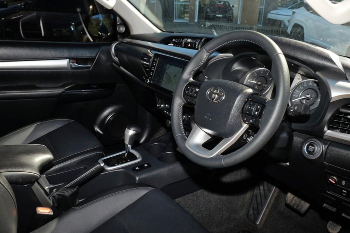 2020 Toyota Hilux SR5