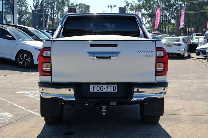 2020 Toyota Hilux SR5