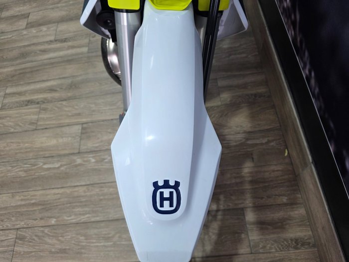 2022 HUSQVARNA TE250i WHITE