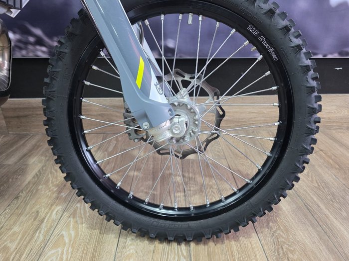 2022 HUSQVARNA TE250i WHITE