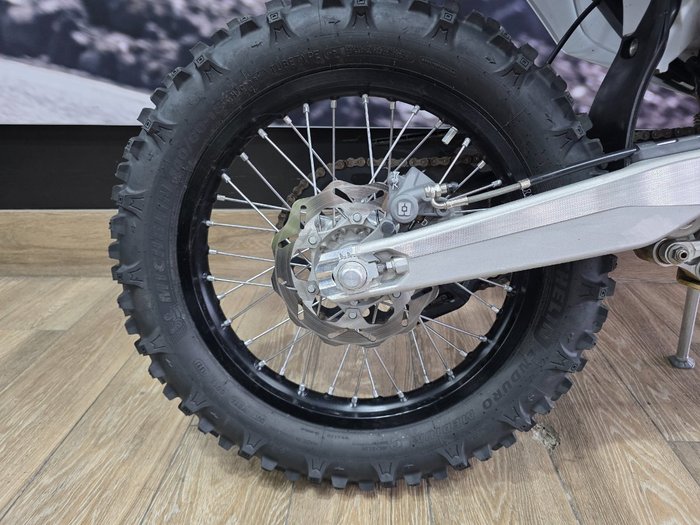 2022 HUSQVARNA TE250i WHITE