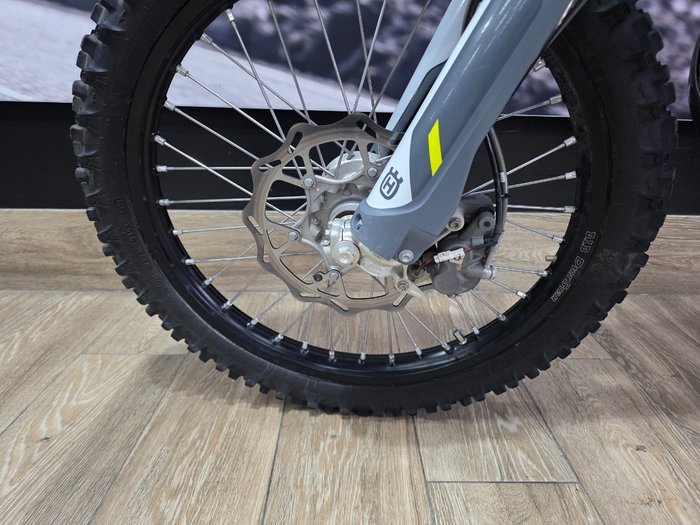 2022 HUSQVARNA TE250i WHITE