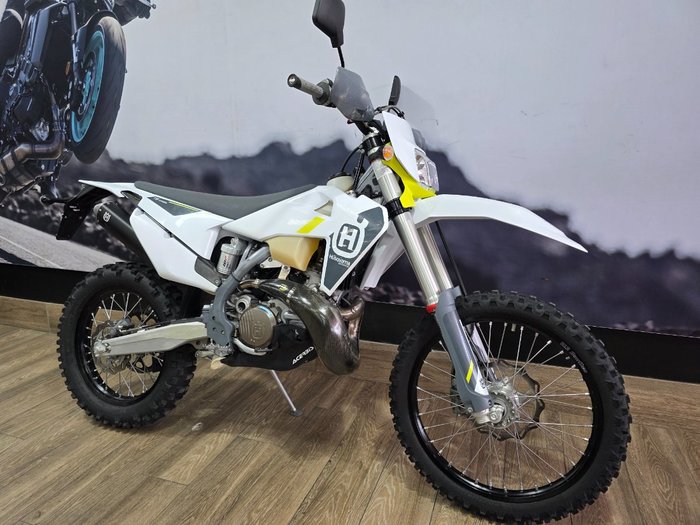 2022 HUSQVARNA TE250i WHITE