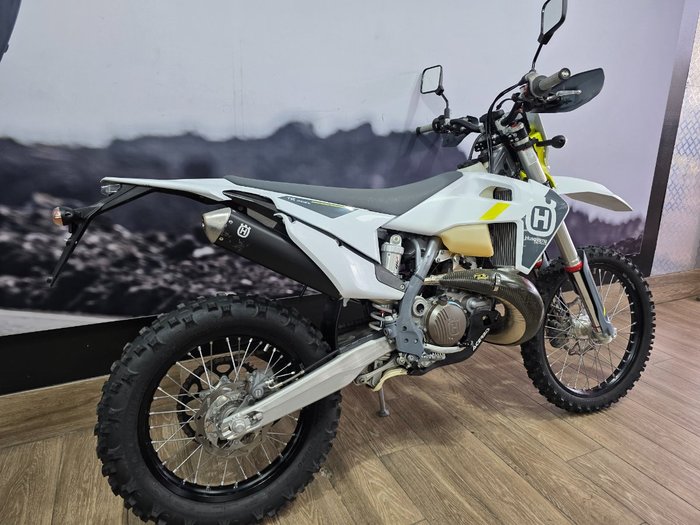 2022 HUSQVARNA TE250i WHITE