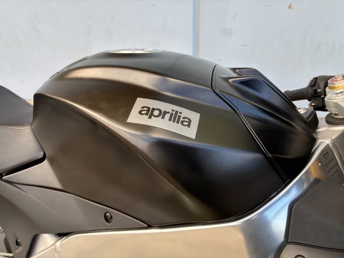2014 APRILIA RSV4 R Black