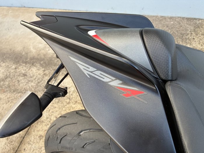 2014 APRILIA RSV4 R Black