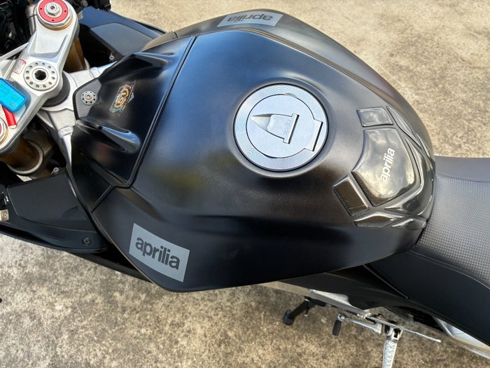 2014 APRILIA RSV4 R Black