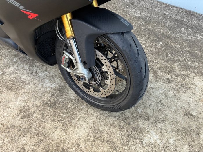 2014 APRILIA RSV4 R Black