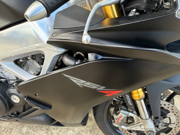2014 APRILIA RSV4 R Black