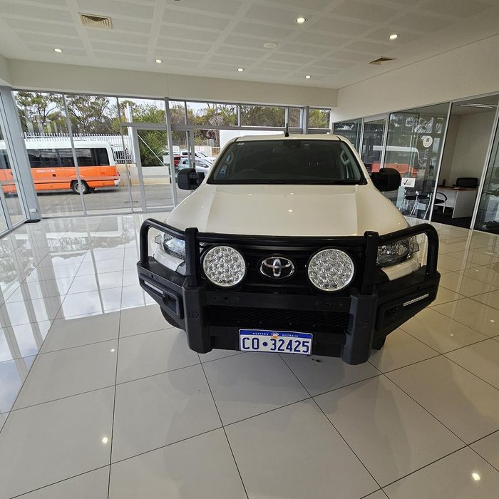 2020 Toyota Hilux SR