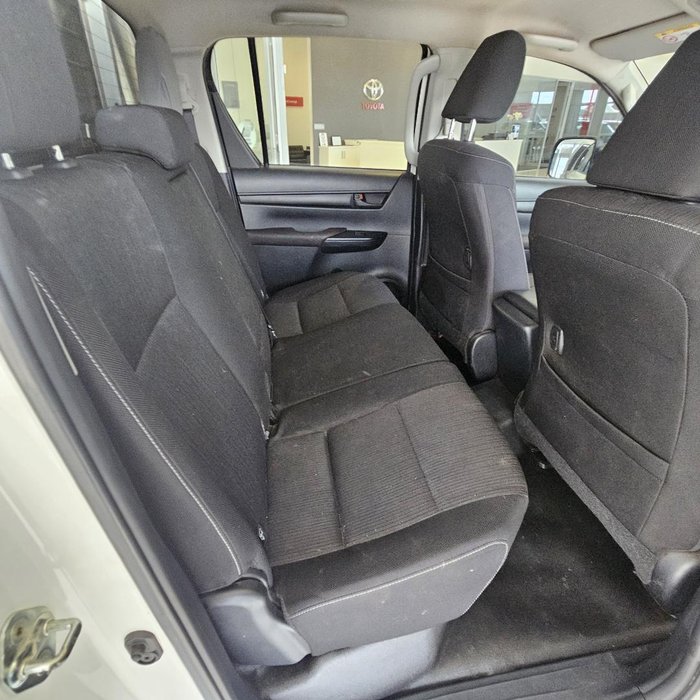 2020 Toyota Hilux SR