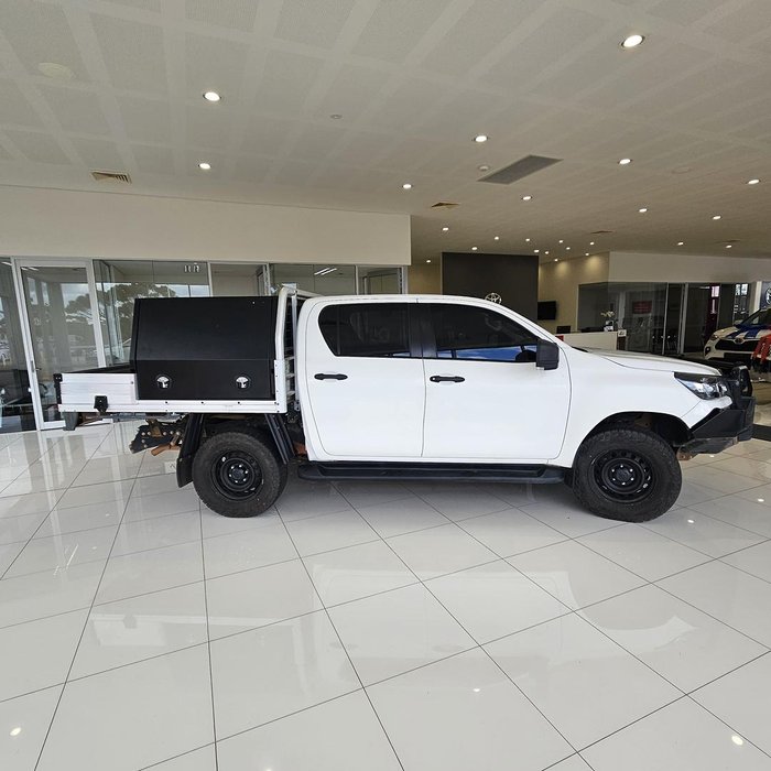 2020 Toyota Hilux SR