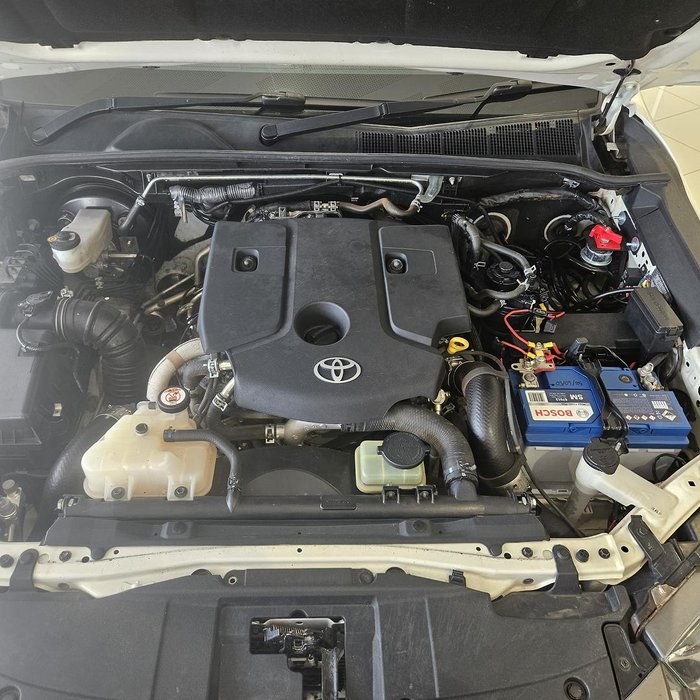 2020 Toyota Hilux SR