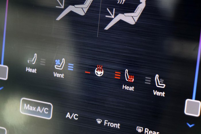 2022 RAM 1500 Laramie RamBox