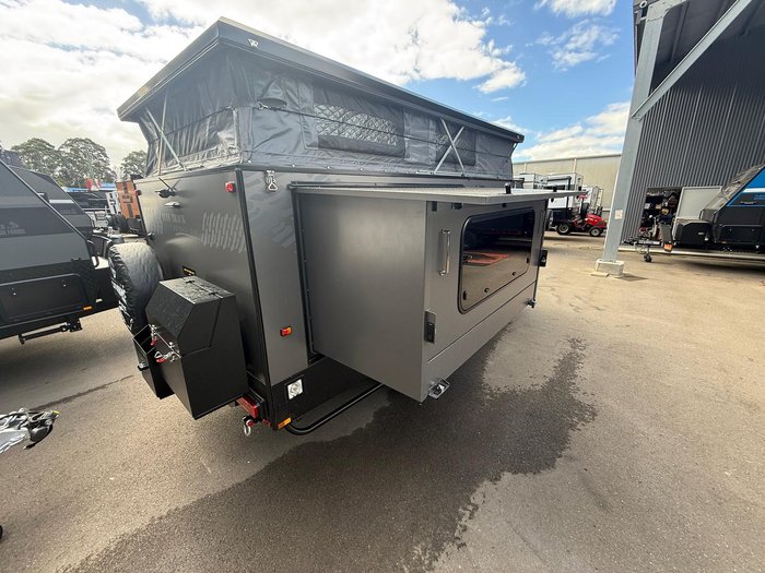 2026 Far Horizon Campers Tuff Track Outback Duo