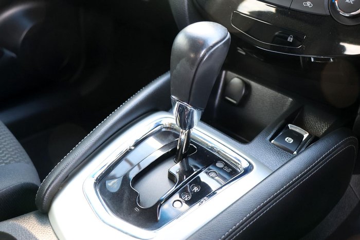 2016 Nissan QASHQAI ST