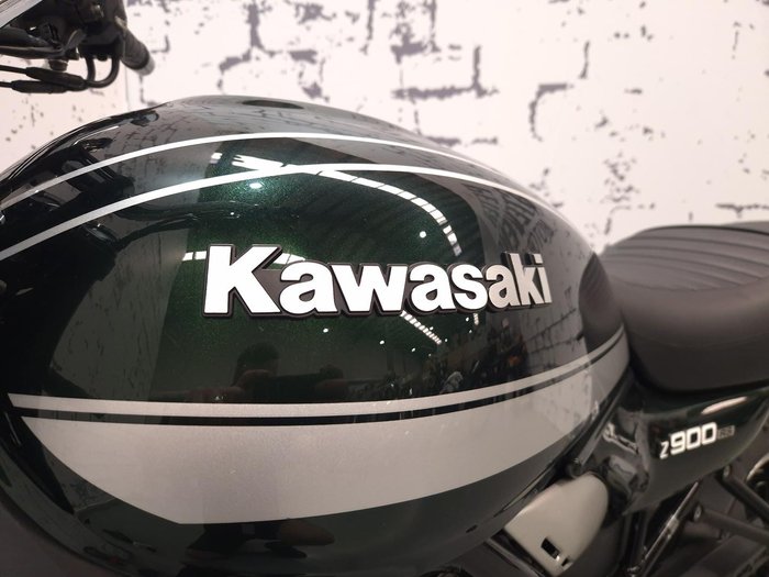 2022 Kawasaki Z900RS (Z900C) Z Green
