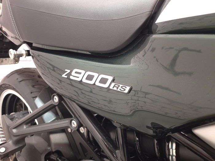 2022 Kawasaki Z900RS (Z900C) Z Green