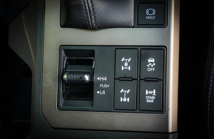 2024 Toyota Landcruiser Prado Altitude