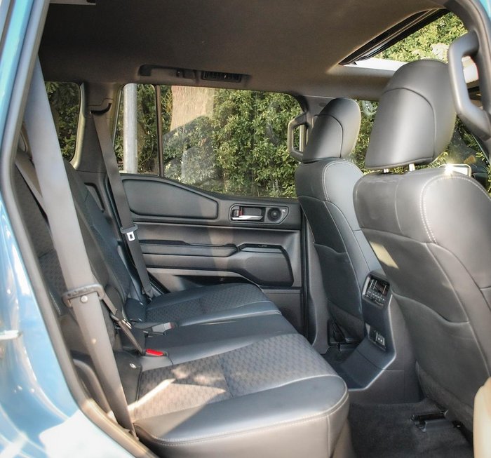 2024 Toyota Landcruiser Prado Altitude