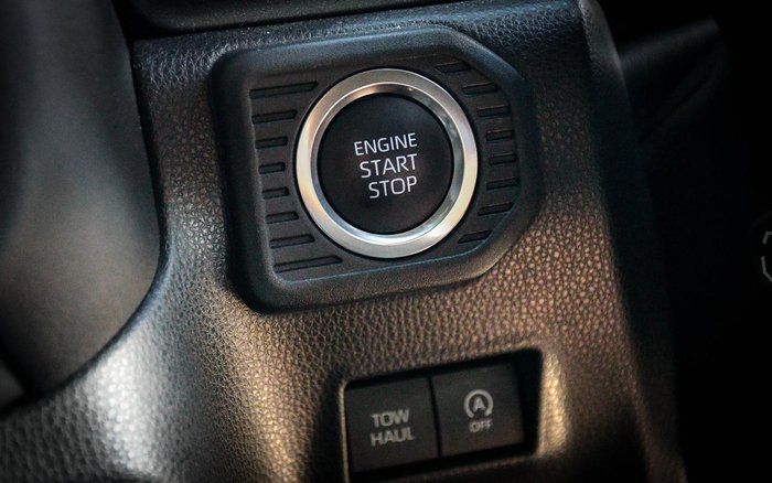 2024 Toyota Landcruiser Prado Altitude