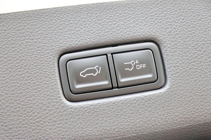 2025 Kia Carnival GT-Line HEV