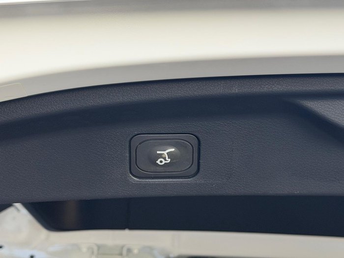 2025 Ford Everest Sport MY25.50 Arctic White