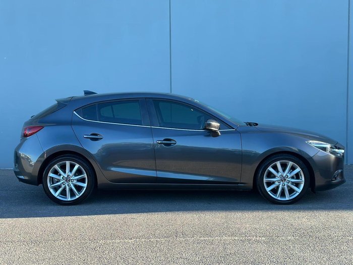 2017 Mazda 3 SP25 GT