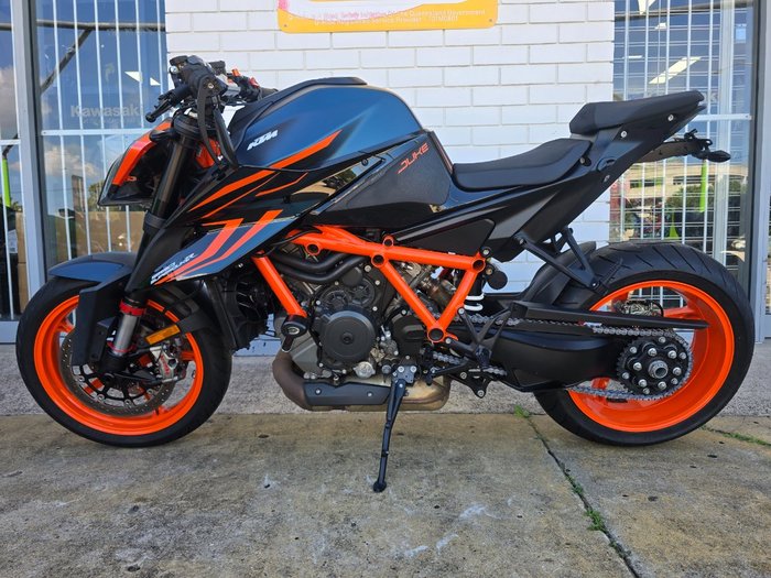 2023 Ktm 1290 SUPER DUKE R Orange