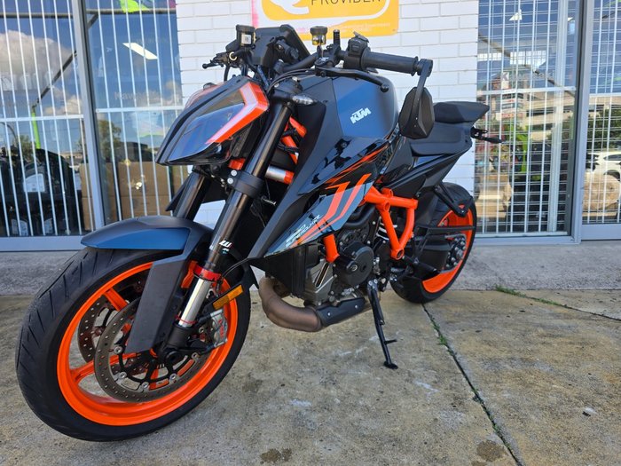 2023 Ktm 1290 SUPER DUKE R Orange