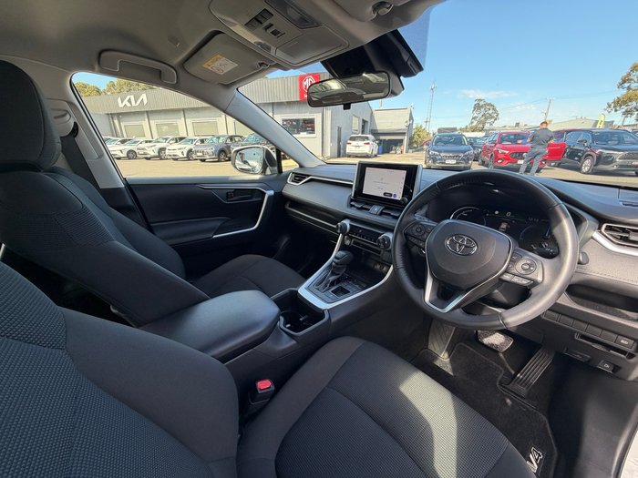 2024 Toyota RAV4 GX