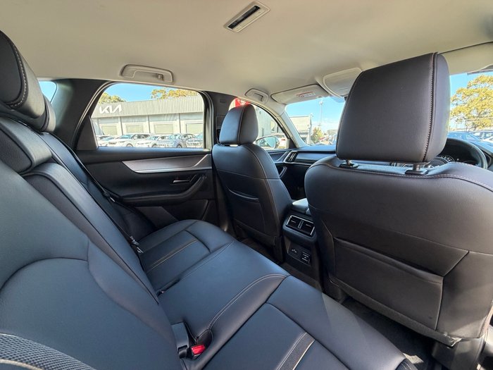 2025 Mazda CX-60 G40e Evolve