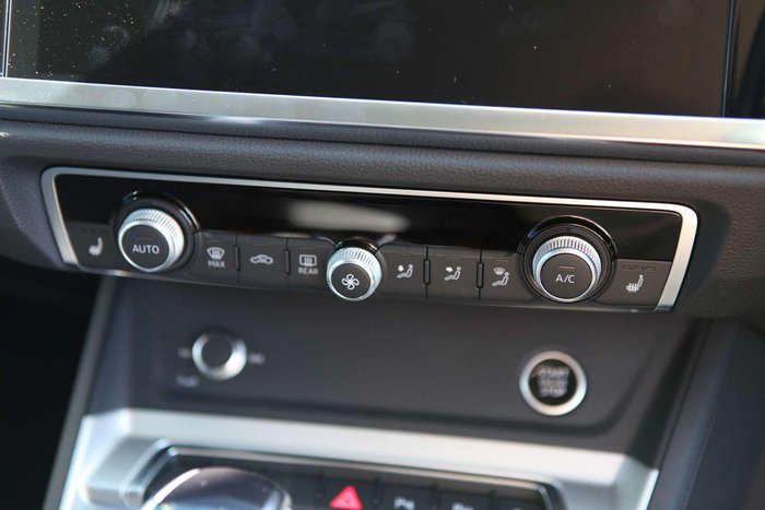 2025 Audi Q3 35 TFSI S line edition