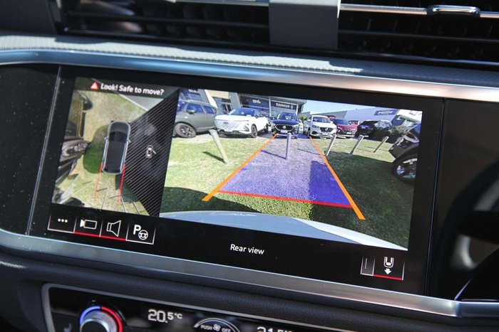 2025 Audi Q3 35 TFSI S line edition