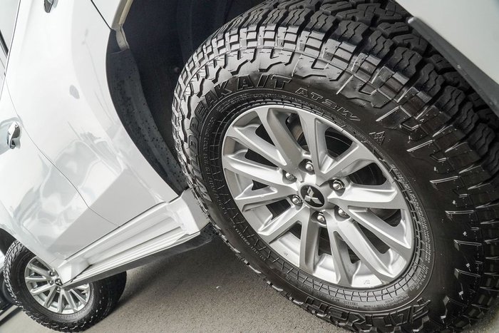 2021 Mitsubishi Pajero Sport Exceed