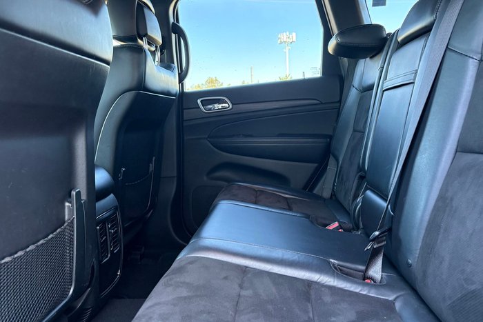 2020 Jeep Grand Cherokee Night Eagle