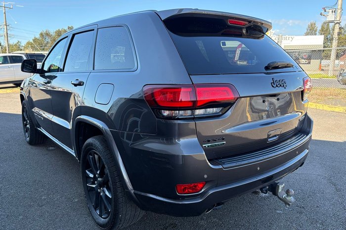 2020 Jeep Grand Cherokee Night Eagle