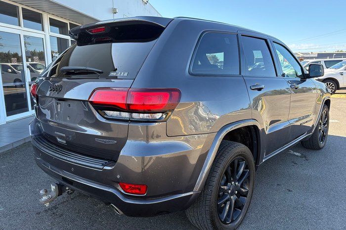 2020 Jeep Grand Cherokee Night Eagle