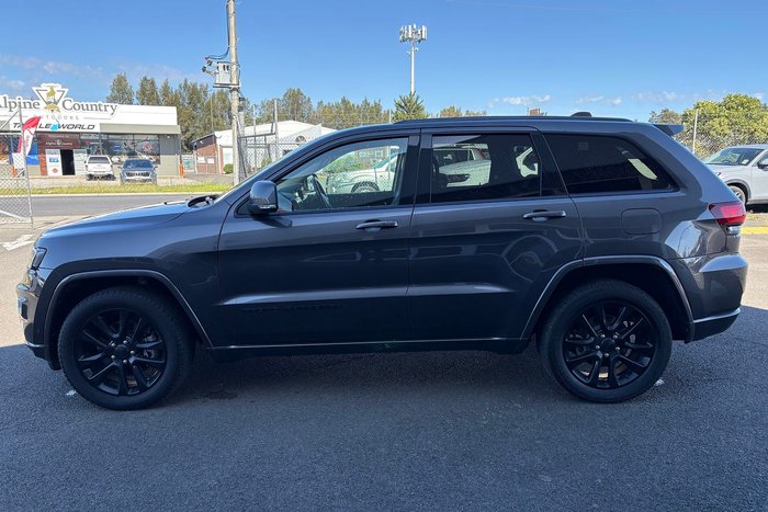 2020 Jeep Grand Cherokee Night Eagle
