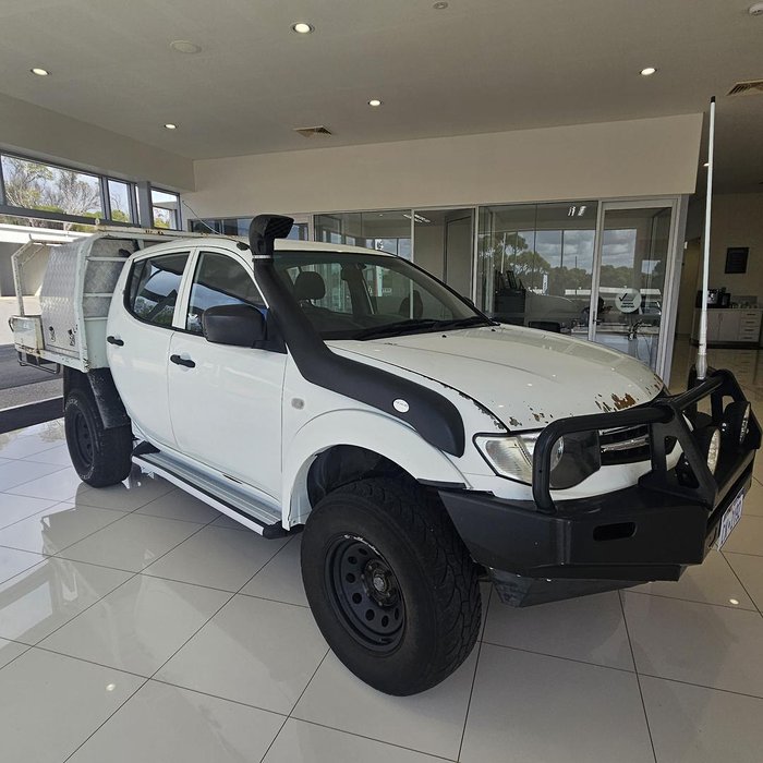 2012 Mitsubishi Triton