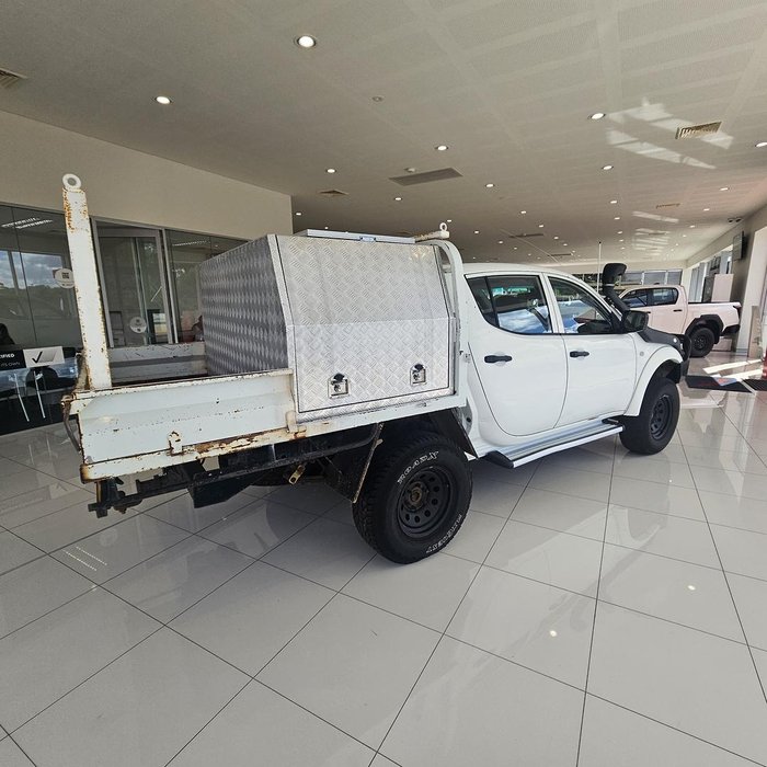 2012 Mitsubishi Triton GLX