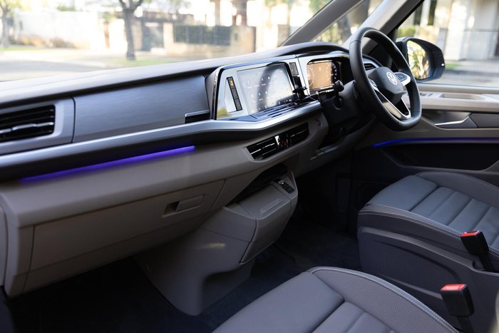 2025 Volkswagen Multivan TDI360 Life